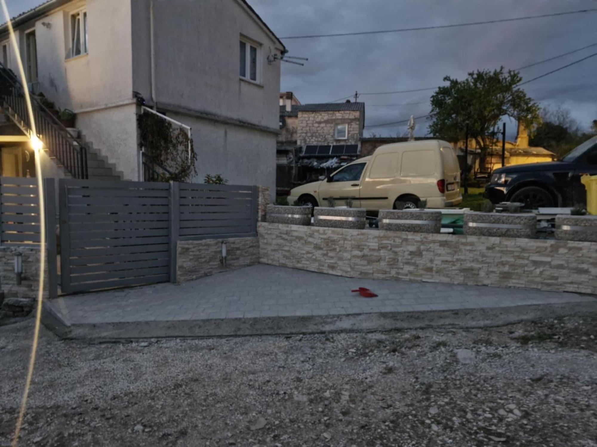 Apartment Ground Floor With Parking Erny Pula Exterior photo